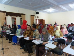 Peserta Workshop Penulisan Artikel pada Jurnal untuk Meningkatkan Profesionalisme Guru di Ciamis (2/11/2014). (Foto: KPPI Ciamis)