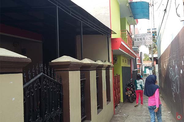 Lokasi butik Batik Garut Tulen berada di dalam Gang Kampung Sisir. (Foto: Opet)